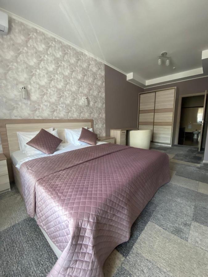 Hotel Dobrodiy Vínnytsia Exterior foto